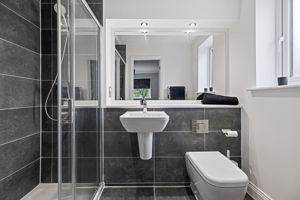 En Suite- click for photo gallery